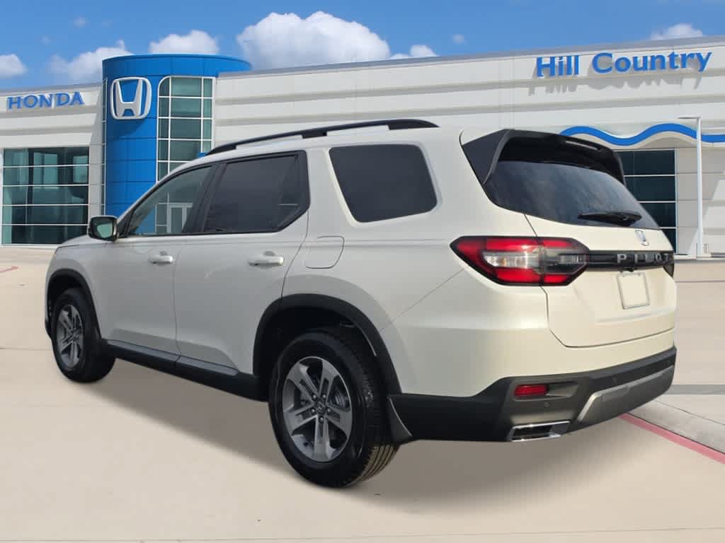 New 2026 Honda Pilot EX-L image 3