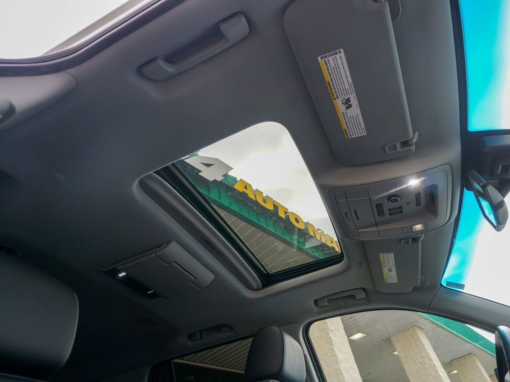 Used 2019 Chevrolet Tahoe LT image 32