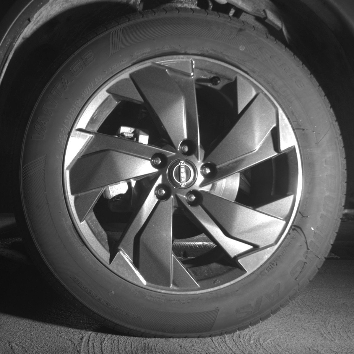 Used 2025 Nissan Rogue SV image 12