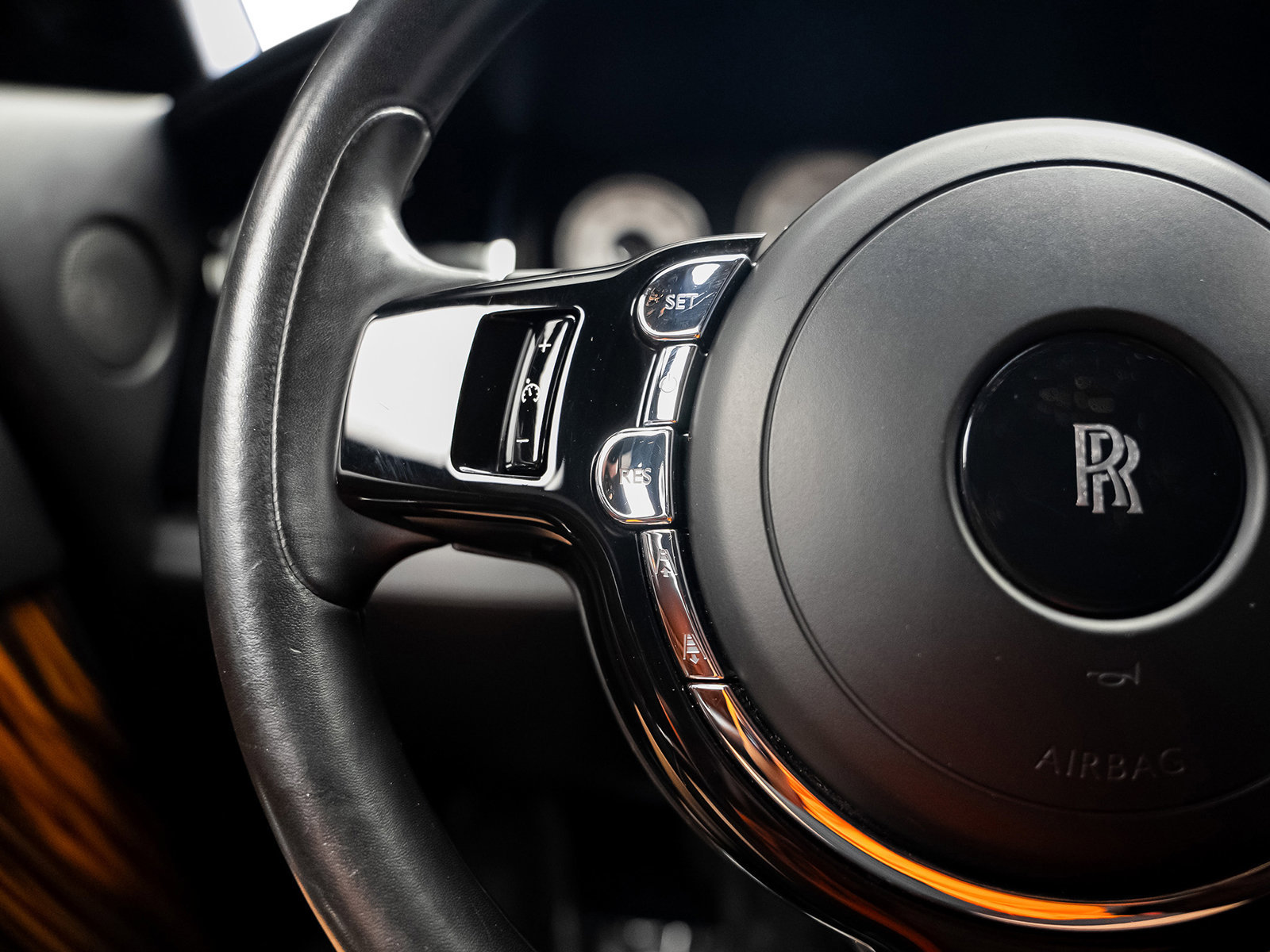 Used 2016 Rolls-Royce Wraith RWD image 40