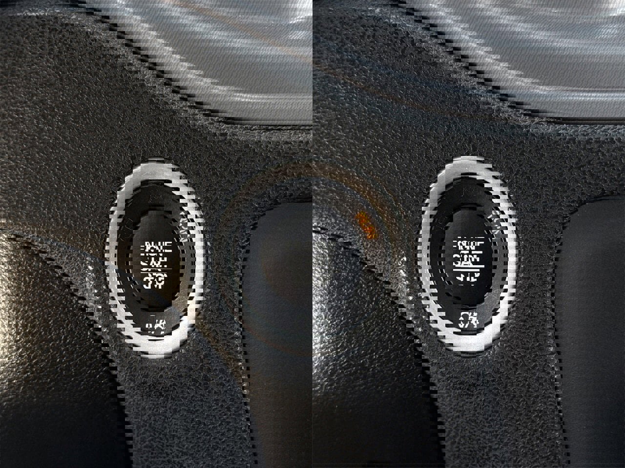 Used 2023 Dodge Charger SXT w/ Blacktop Package image 19