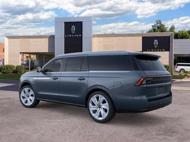 New 2025 Lincoln Navigator L Reserve AWD/4WD image 5