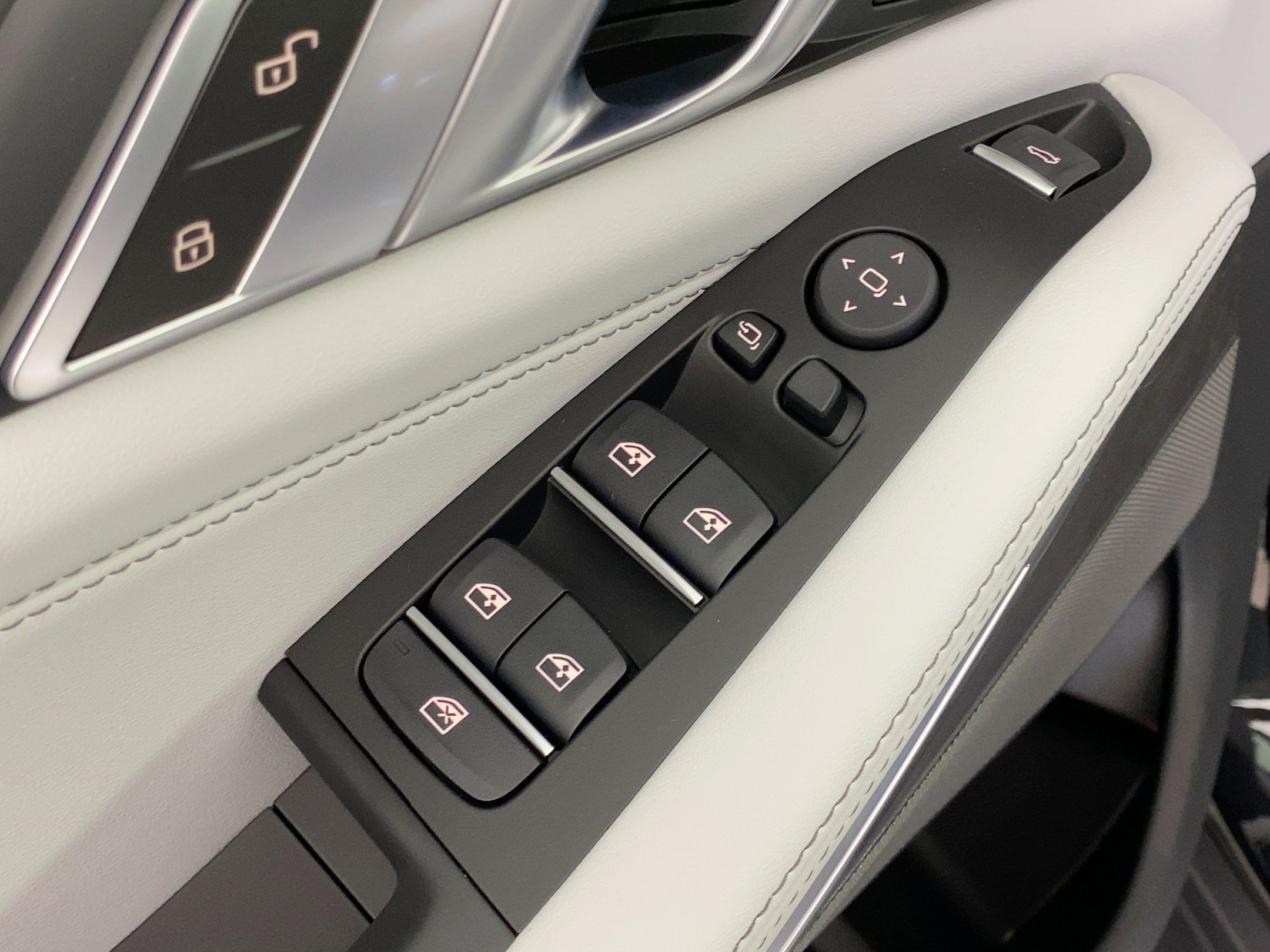 Used 2026 BMW X5 xDrive40i w/ Climate Comfort Package image 21