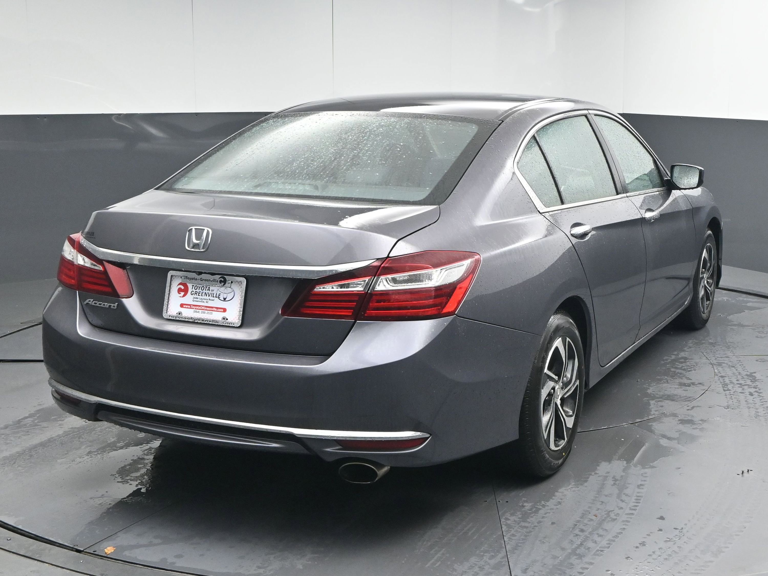 Used 2017 Honda Accord LX image 8