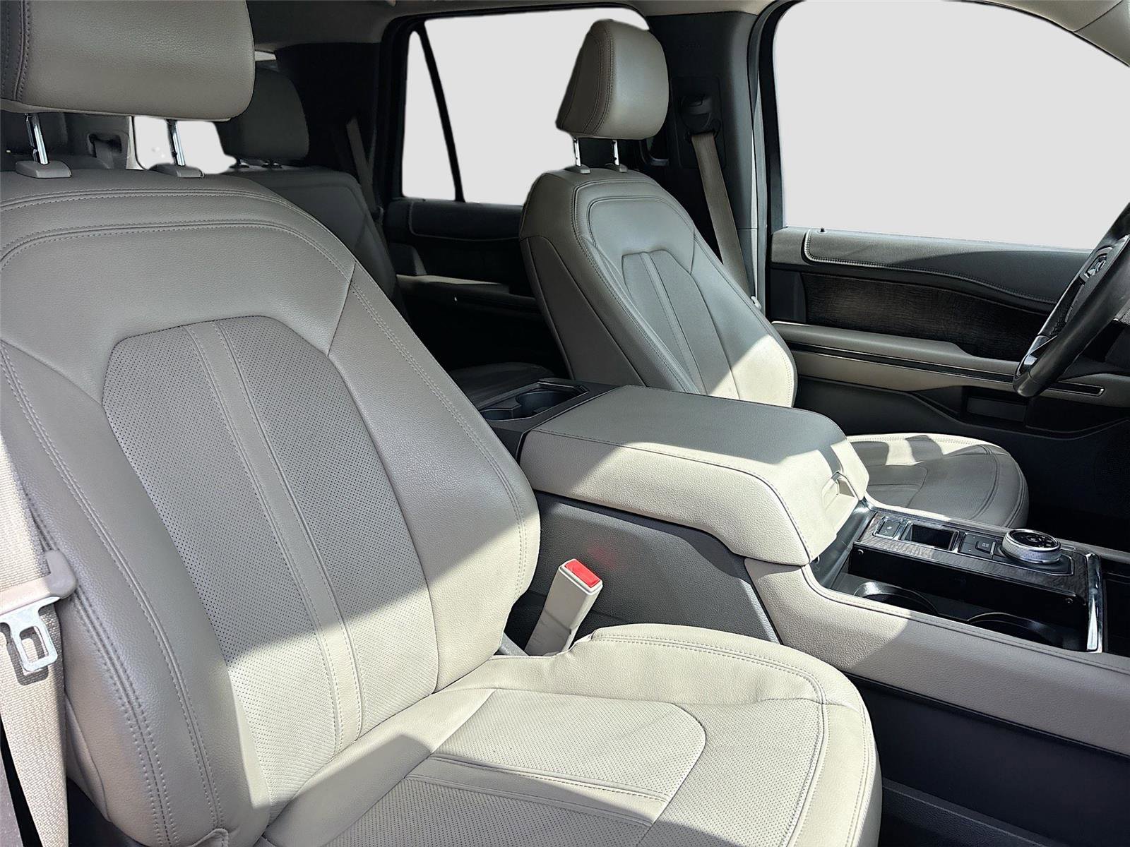 Used 2021 Ford Expedition Limited image 33