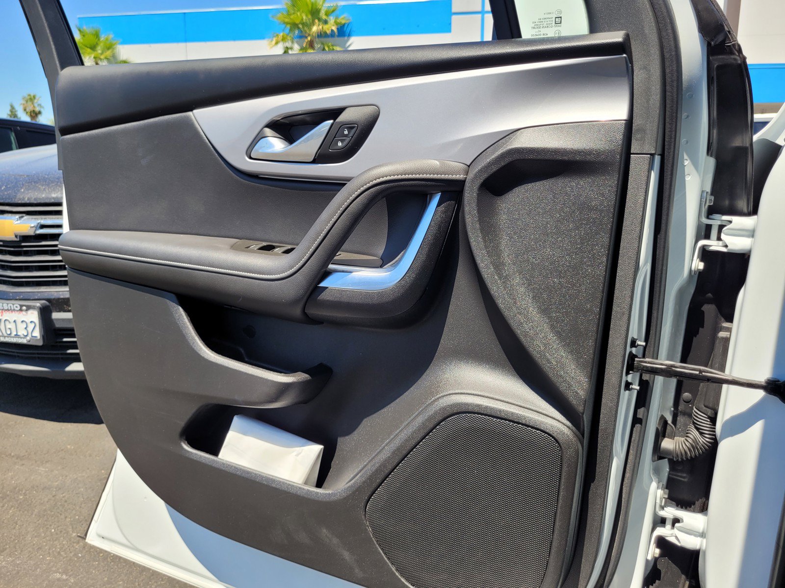 Used 2025 Chevrolet Blazer LT FWD image 25