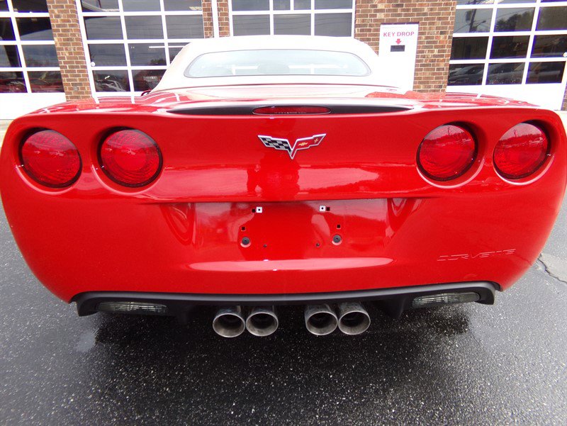 Used 2006 Chevrolet Corvette Convertible image 12