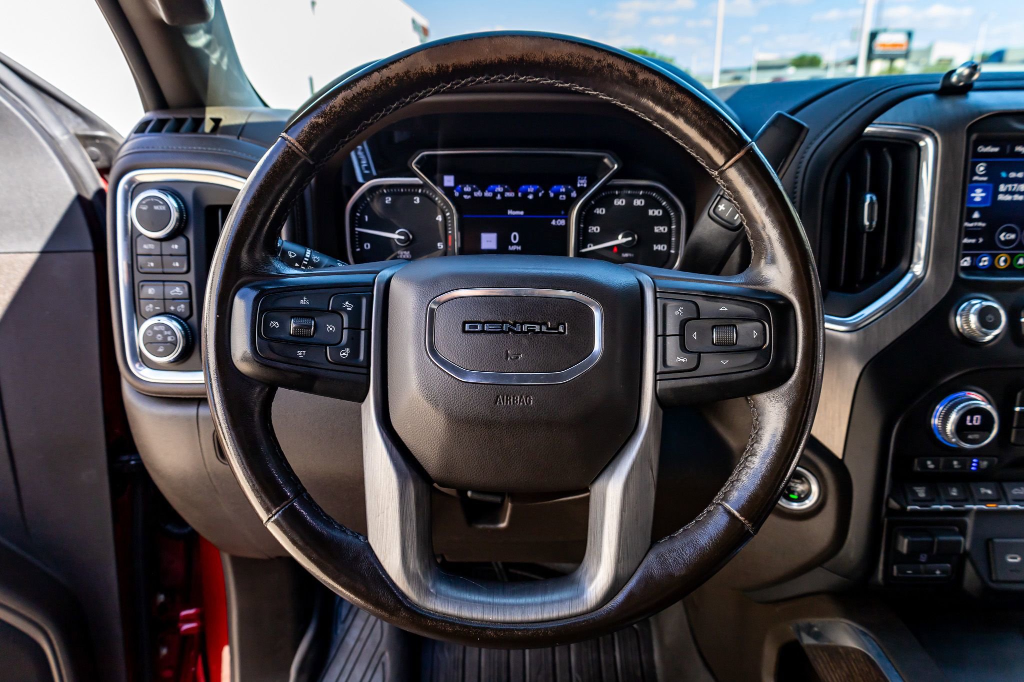 Used 2023 GMC Sierra 3500 Denali w/ Technology Package AWD/4WD image 18