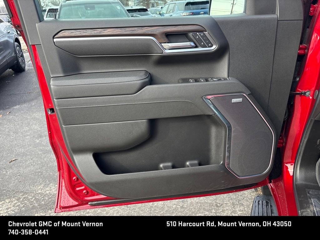 New 2026 GMC Sierra 1500 SLT w/ SLT Premium Plus Package image 9