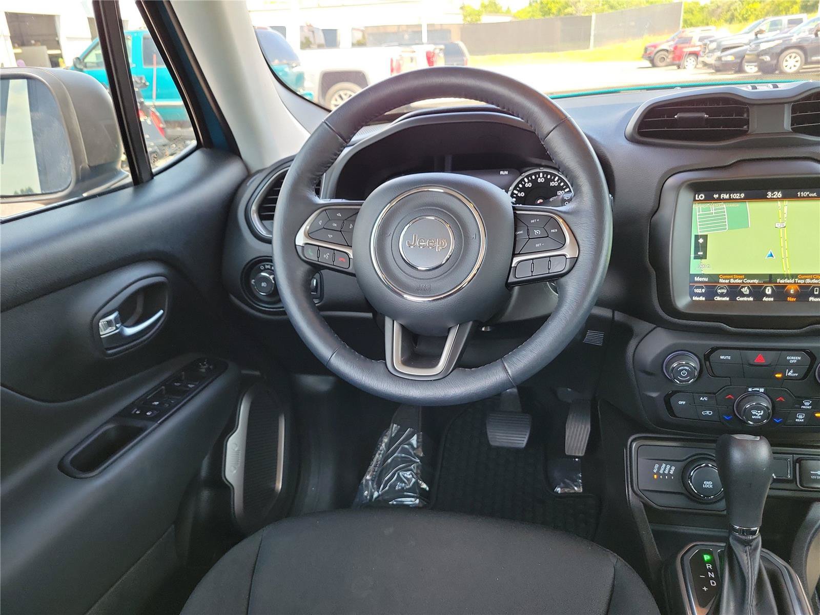 Used 2022 Jeep Renegade Latitude w/ Convenience Group AWD/4WD image 11