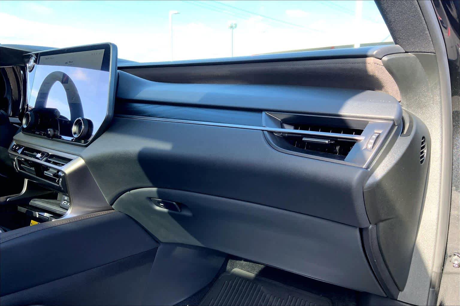Used 2025 Lexus RX 350 w/ Convenience Package AWD/4WD image 19