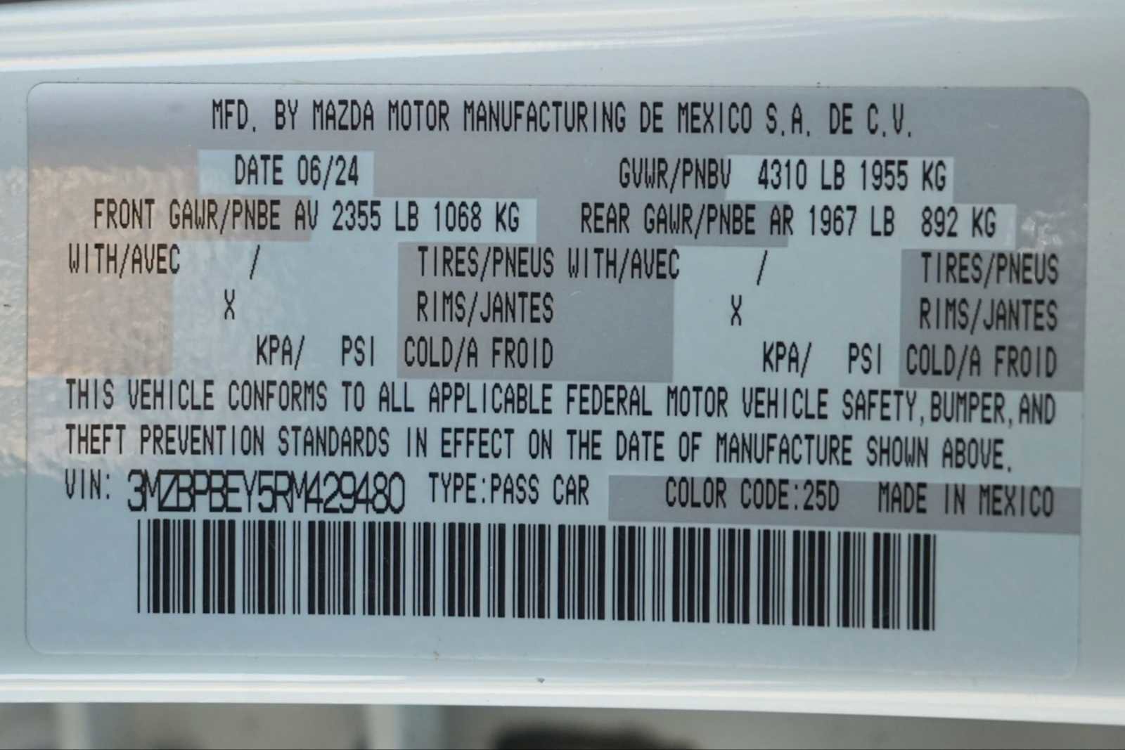 Used 2024 MAZDA MAZDA3 2.5 Turbo Sedan w/Premium Plus image 30