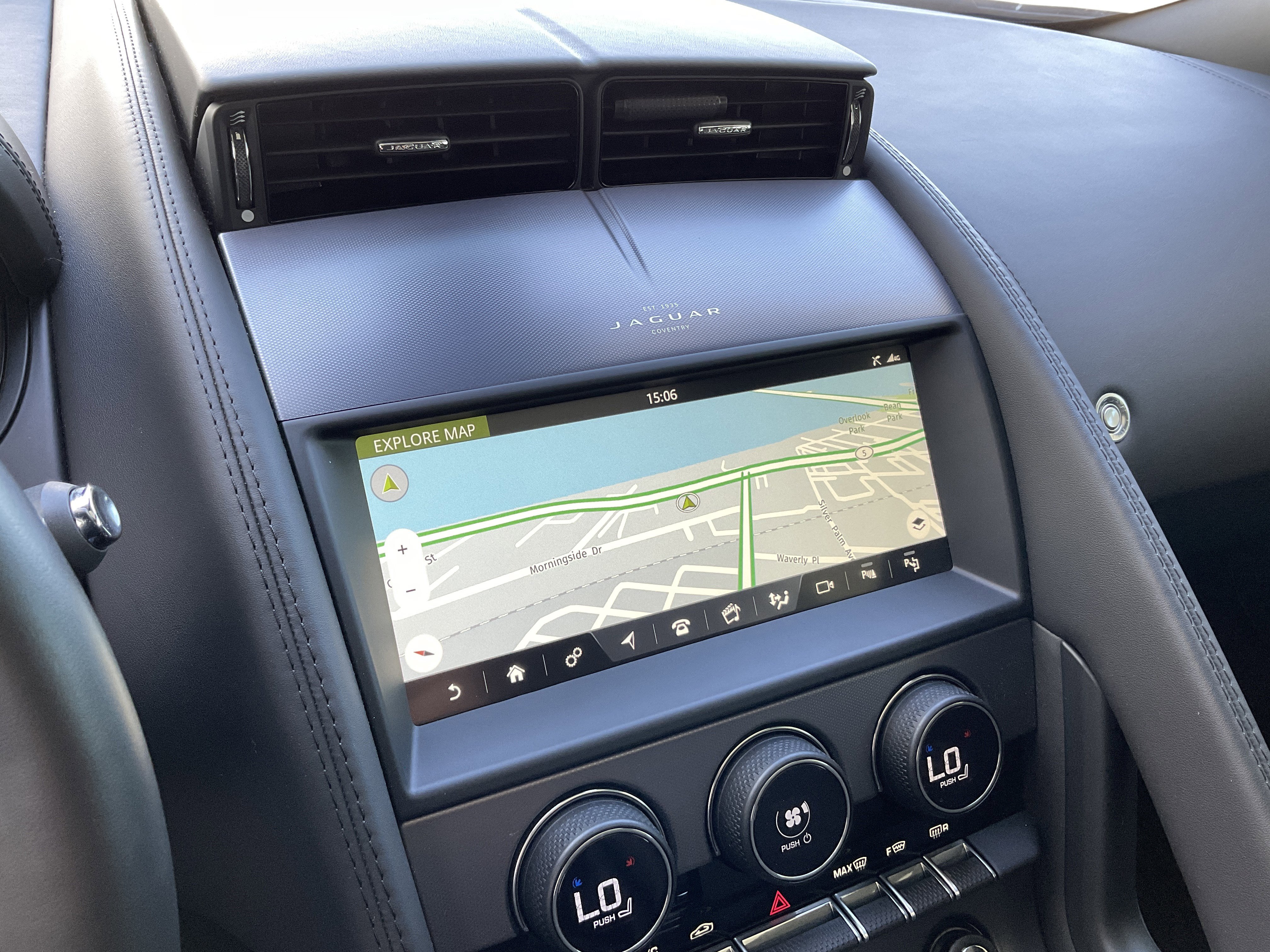 Used 2023 Jaguar F-TYPE Coupe RWD image 17