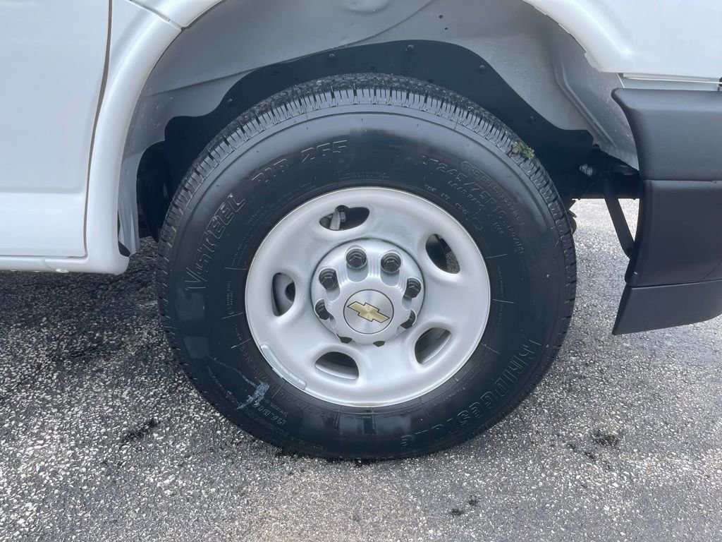 New 2025 Chevrolet Express 2500 w/ Driver Convenience Package RWD image 21