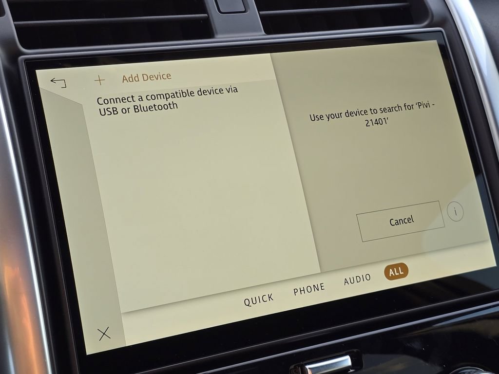 New 2026 Land Rover Discovery S AWD/4WD image 6