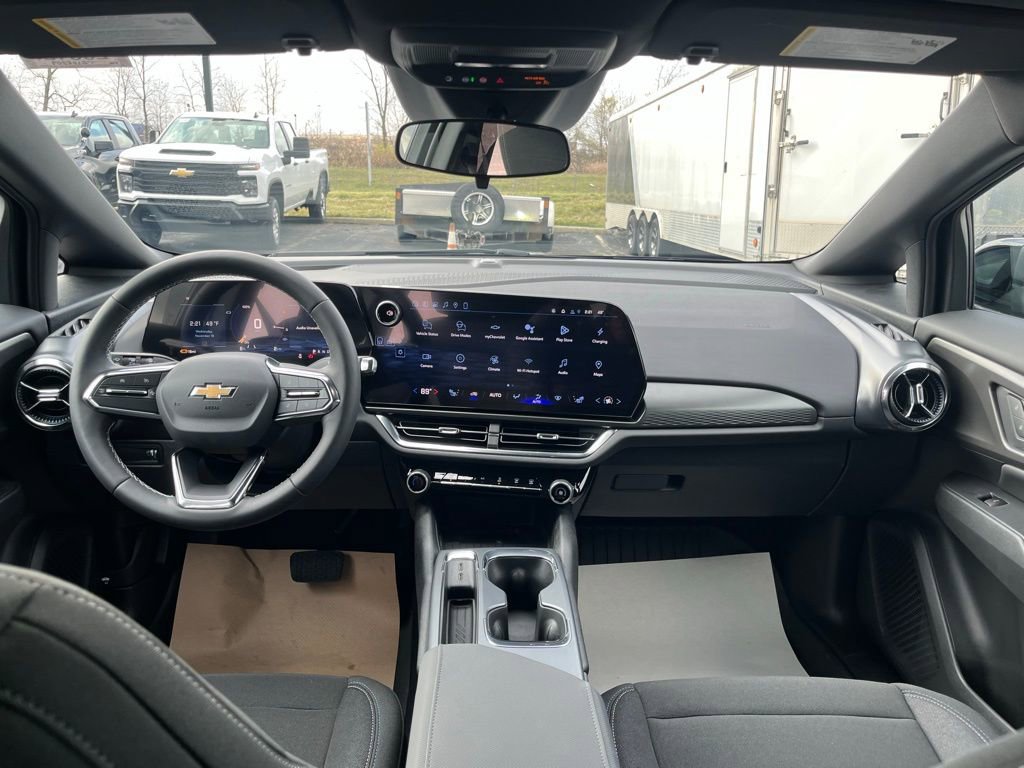New 2026 Chevrolet Equinox EV LT w/ Comfort Package image 23