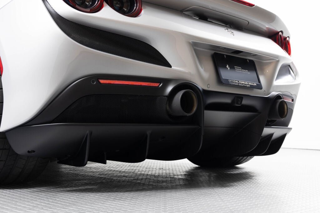Used 2022 Ferrari F8 Tributo RWD image 30