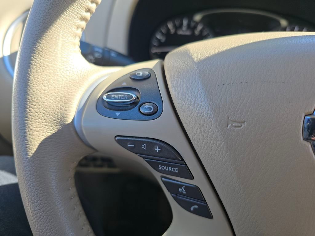 Used 2015 Nissan Pathfinder SL w/ SL Premium Package image 16