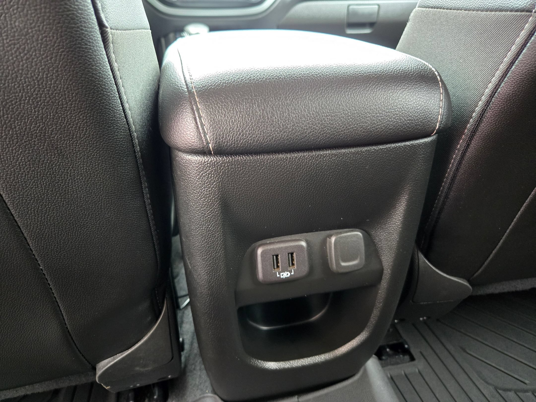 Used 2022 Chevrolet Colorado ZR2 AWD/4WD image 35