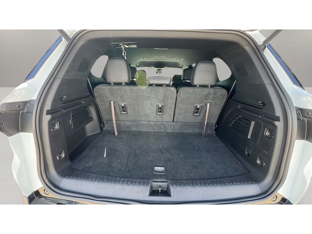 Certified 2025 Buick Enclave Sport Touring AWD/4WD image 30