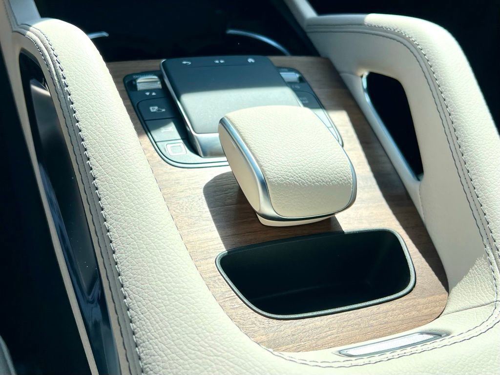 Certified 2025 Mercedes-Benz GLE 450 4MATIC image 37