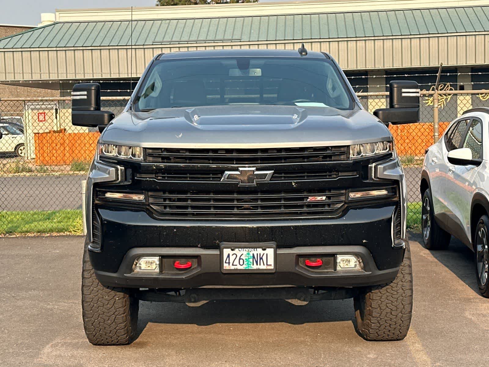 Used 2022 Chevrolet Silverado 1500 LT Trail Boss w/ Convenience Package II AWD/4WD image 2