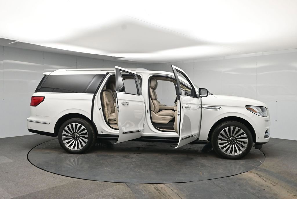 Used 2021 Lincoln Navigator L Reserve w/ Luxury Package image 53