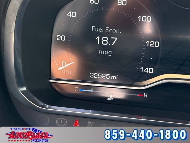 Used 2024 GMC Yukon AT4 w/ LPO, Floor Liner Package AWD/4WD image 4