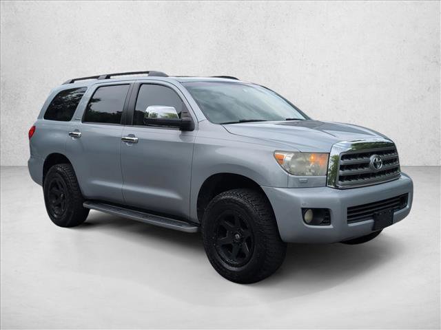 Used 2014 Toyota Sequoia Platinum AWD/4WD image 3