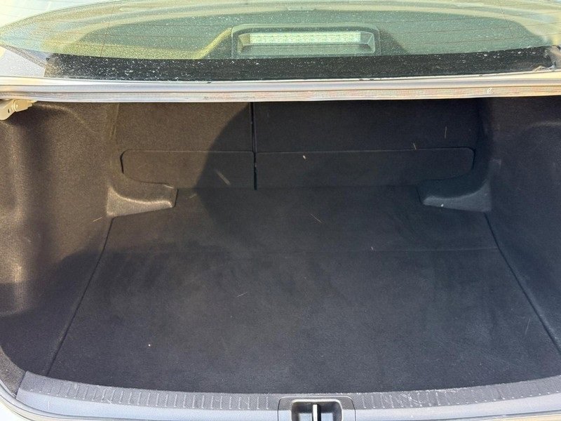 Used 2024 Toyota Corolla LE image 9