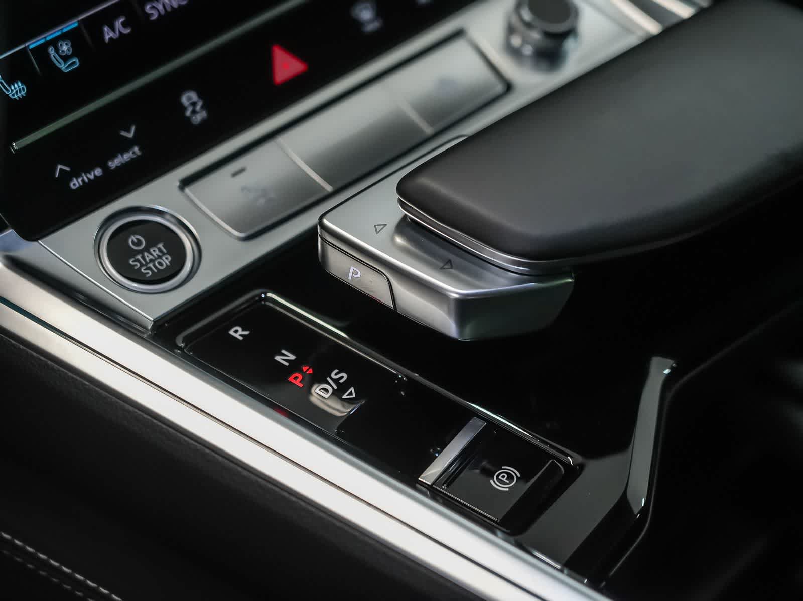 Used 2021 Audi e-tron Prestige w/ Prestige Package AWD/4WD image 23