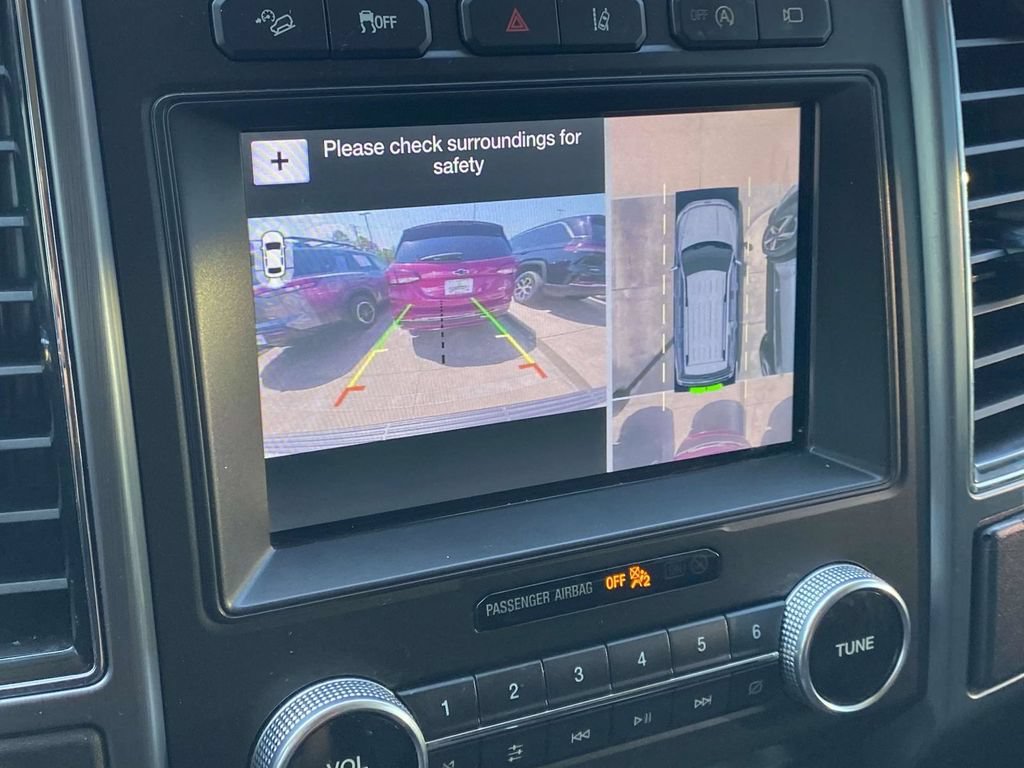 Used 2019 Ford Expedition Platinum AWD/4WD image 29