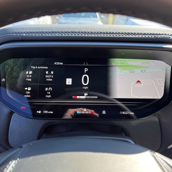 Used 2025 Land Rover Range Rover Sport SE image 10