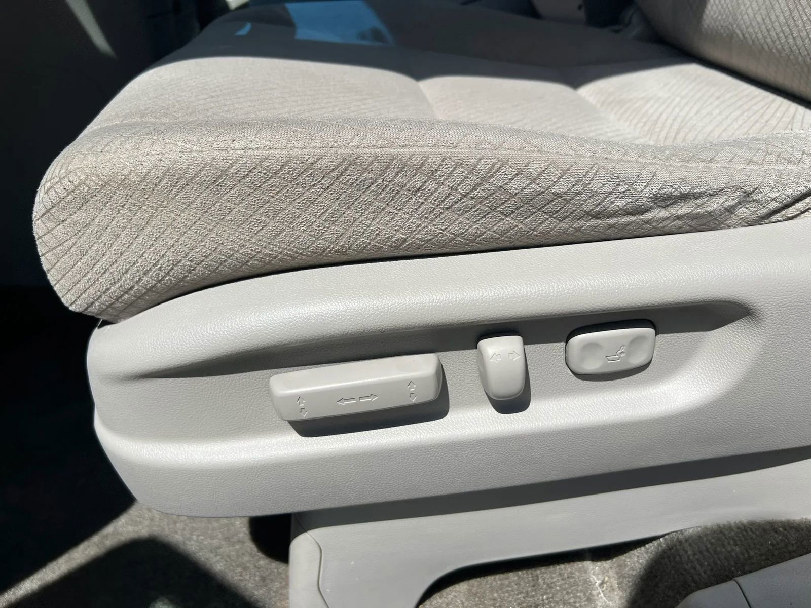 Used 2016 Honda Odyssey SE image 23