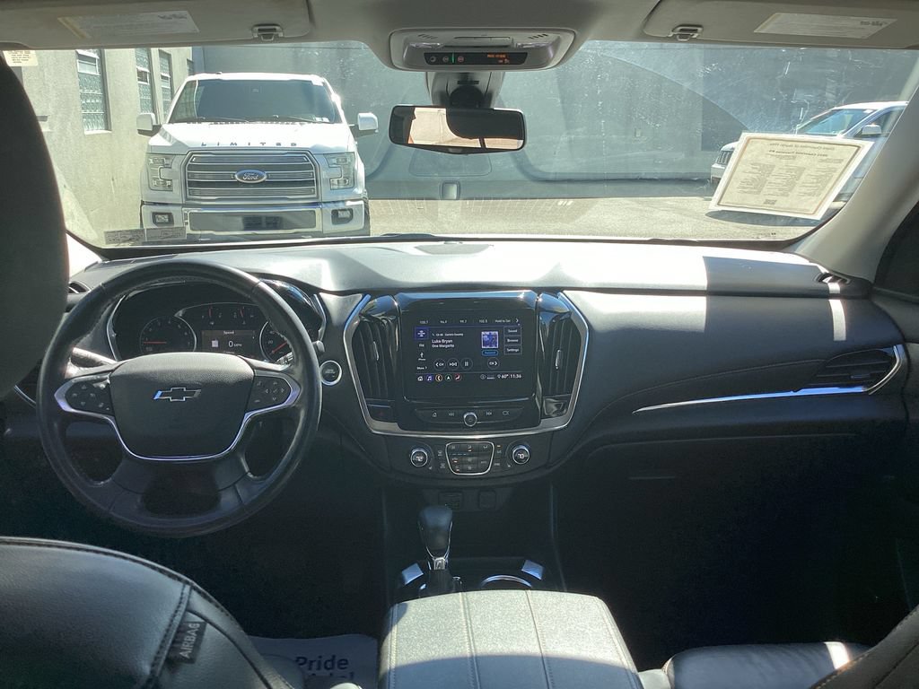 Used 2021 Chevrolet Traverse RS AWD/4WD image 25