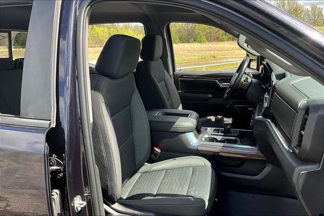 Used 2022 Chevrolet Silverado 1500 LT Trail Boss w/ Convenience Package II image 30