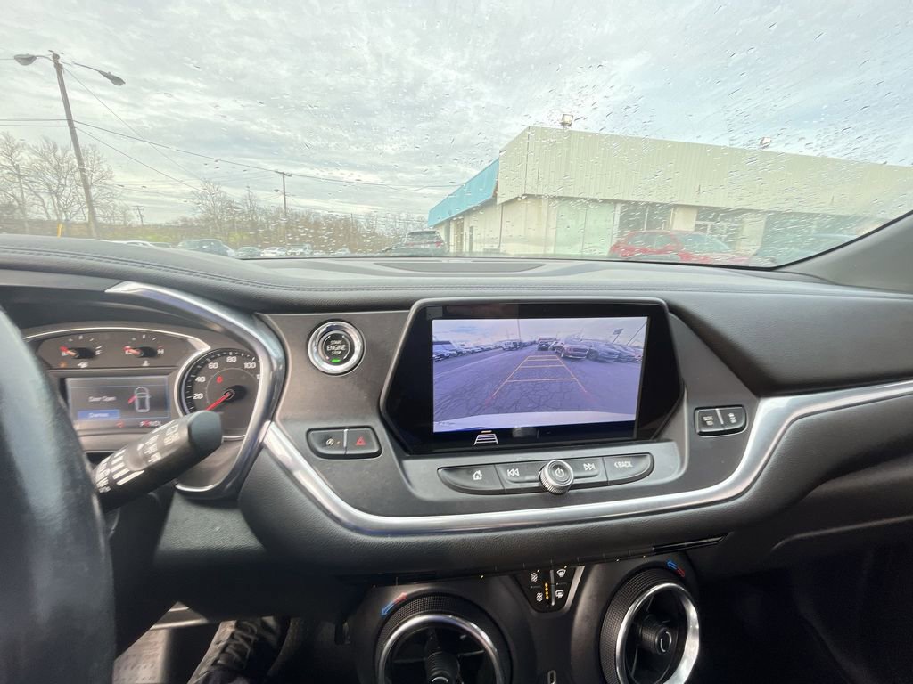 Used 2020 Chevrolet Blazer LT image 17