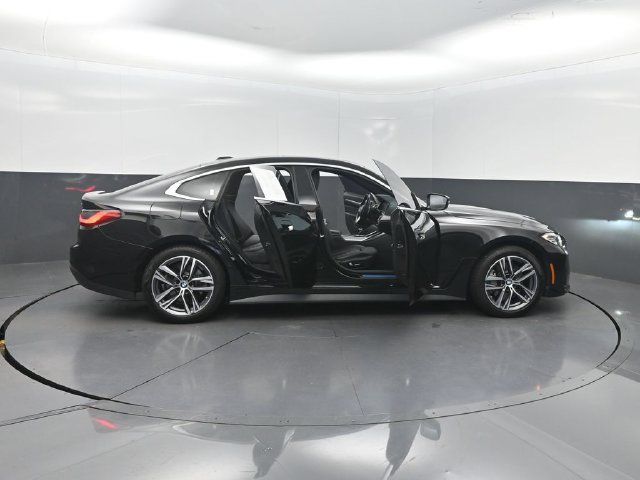 Used 2022 BMW 430i Gran Coupe w/ Premium Package 2 RWD image 32