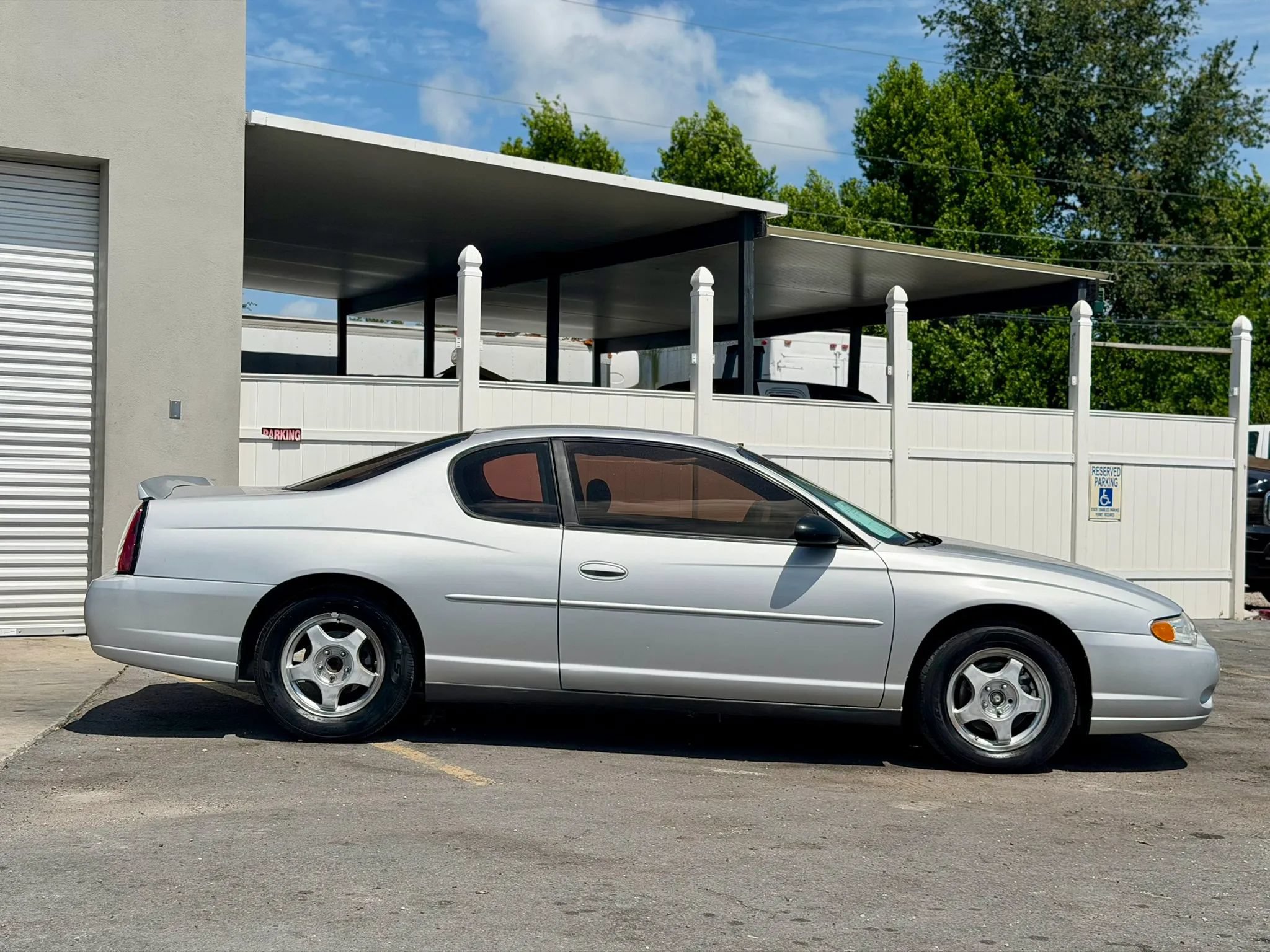 Used 2004 Chevrolet Monte Carlo LS w/ Preferred Equipment Group FWD image 5