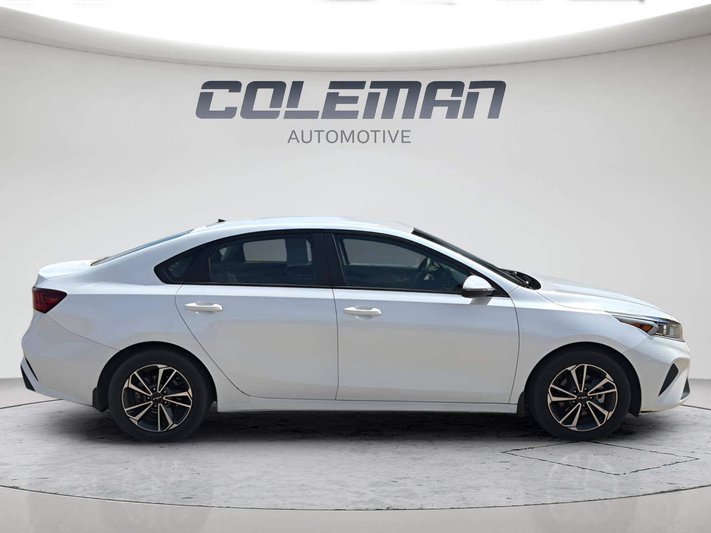 Used 2024 Kia Forte LXS w/ LXS Technology Package FWD image 14