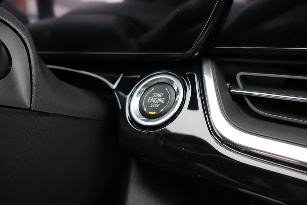 New 2026 Chevrolet Trax RS w/ Sunroof Package image 15