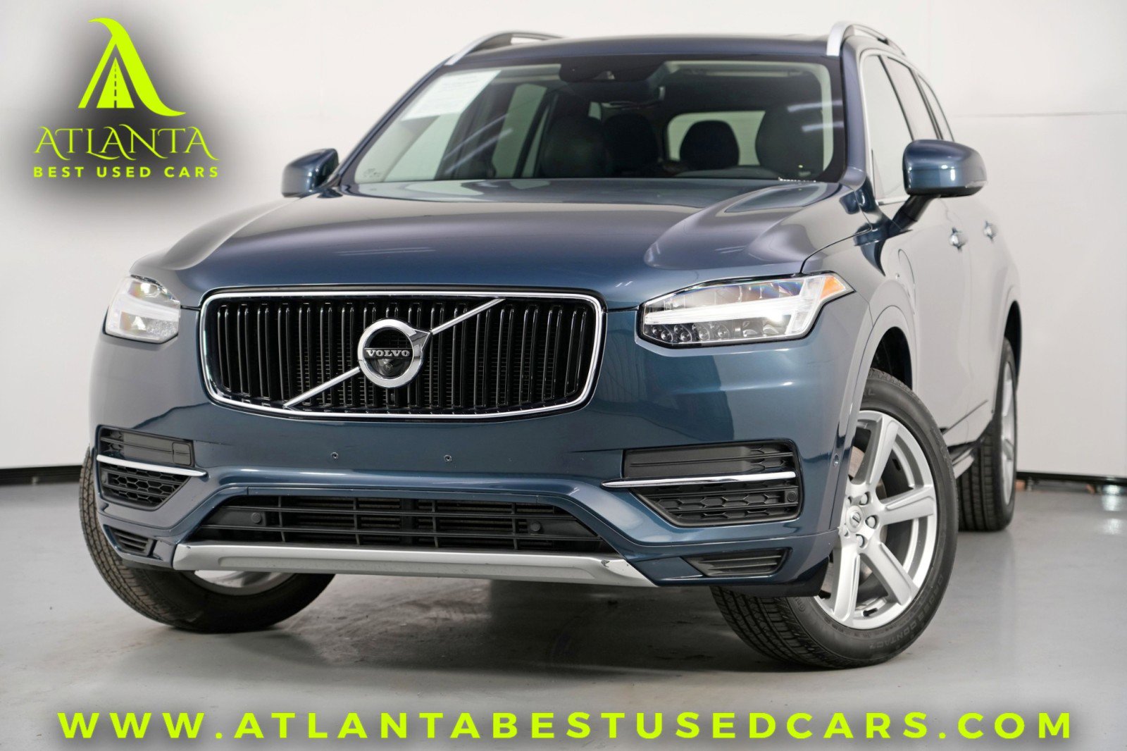 Used 2018 Volvo XC90 T8 Momentum w/ Convenience Package AWD/4WD image 1