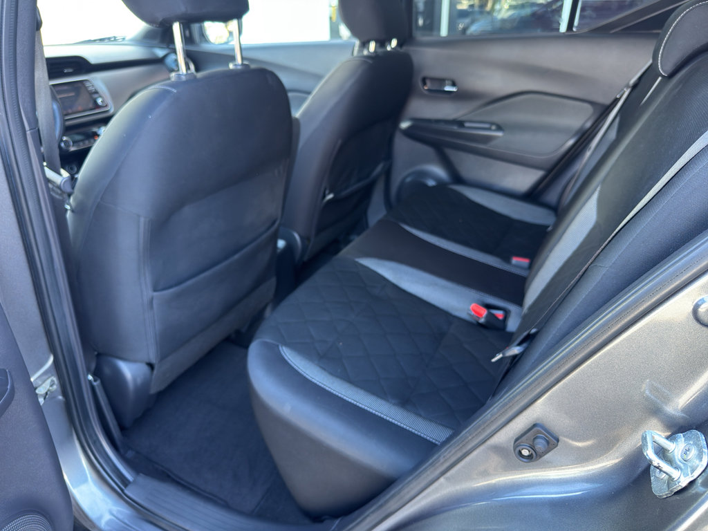 Used 2018 Nissan Kicks SV image 9