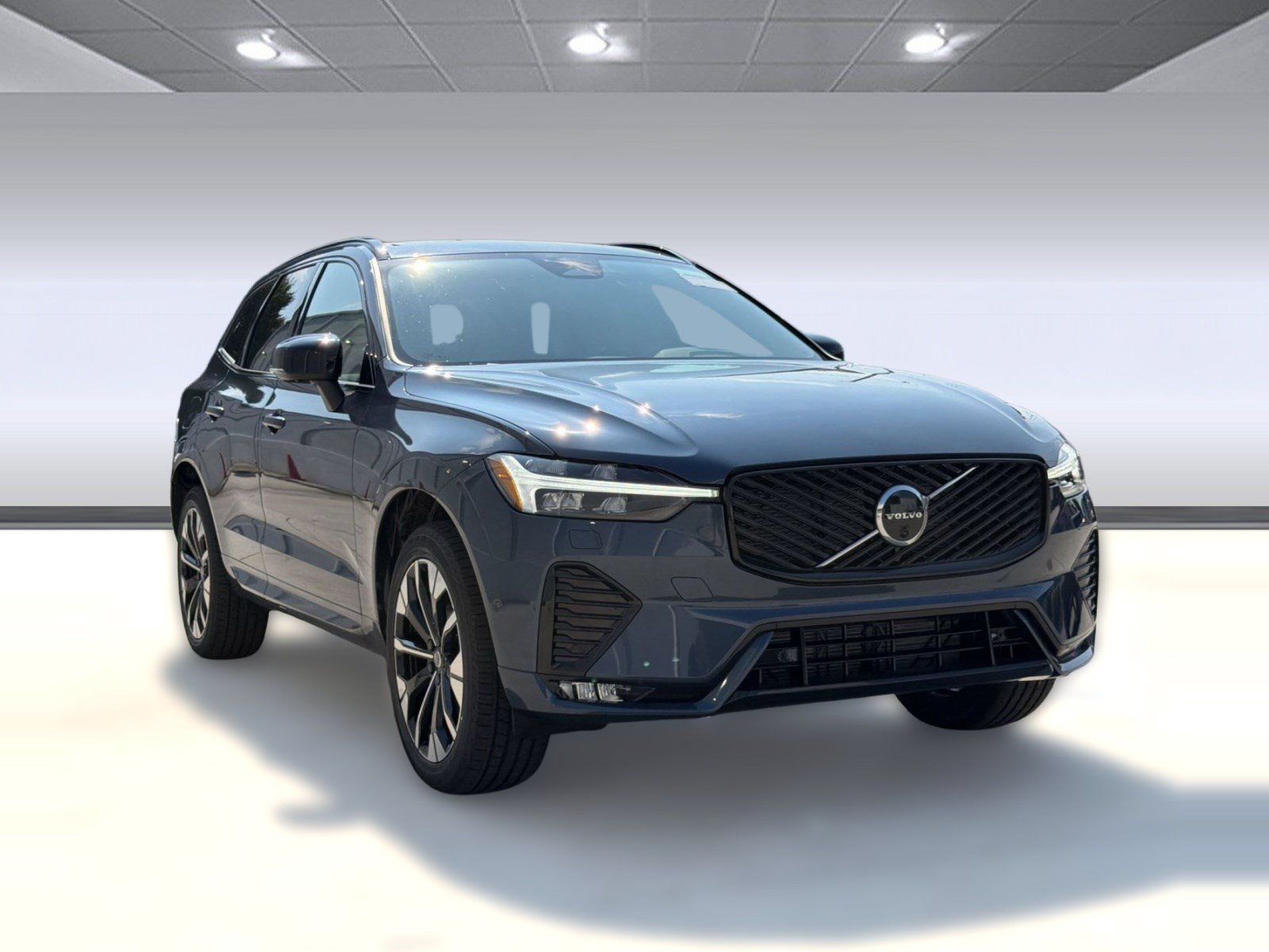 New 2026 Volvo XC60 B5 Plus w/ Protection Package Premier AWD/4WD image 7
