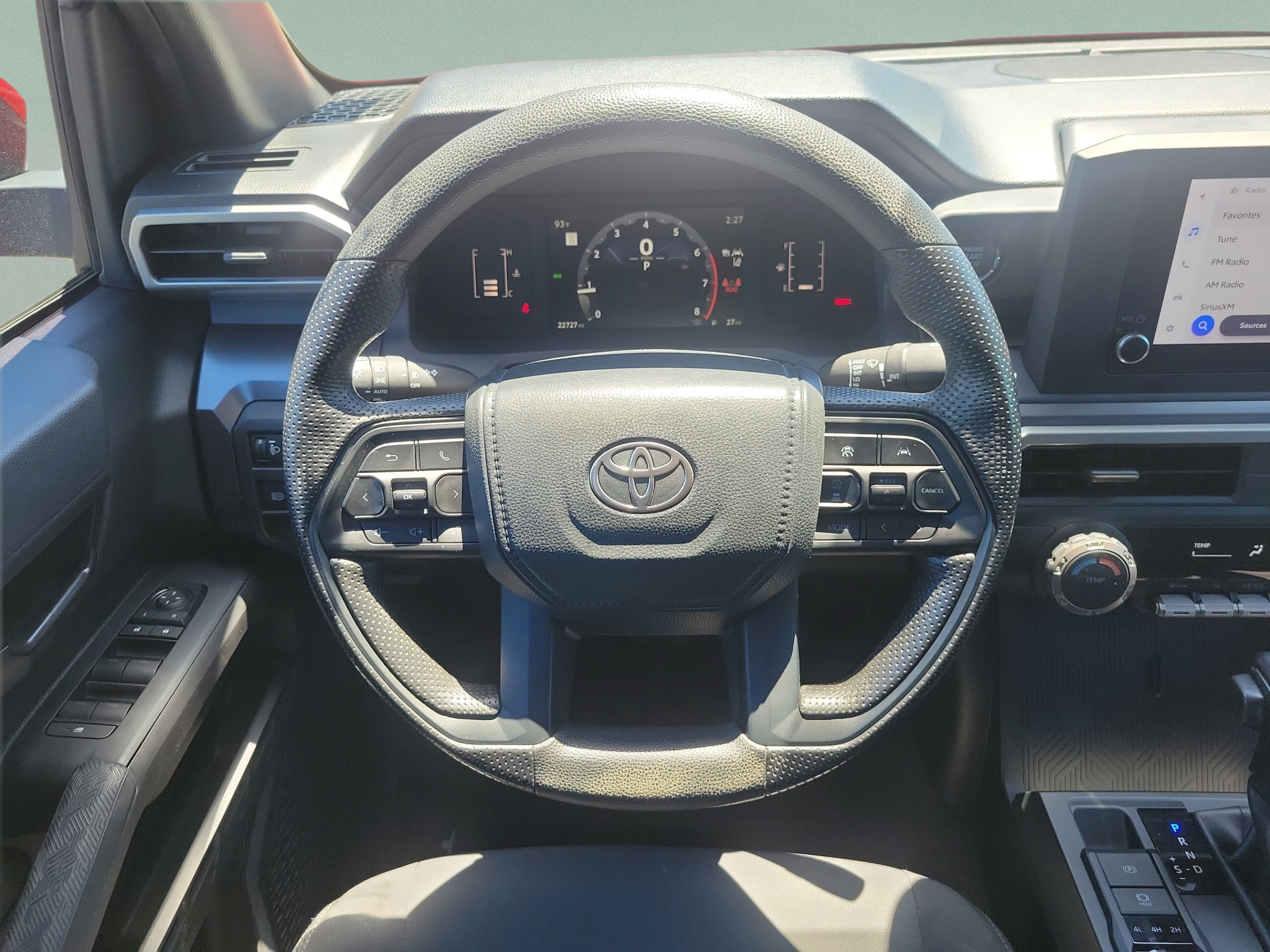 Used 2024 Toyota Tacoma SR5 AWD/4WD image 12