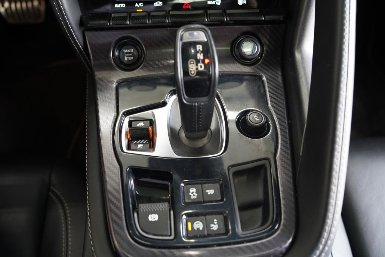 Used 2015 Jaguar F-TYPE R RWD image 21