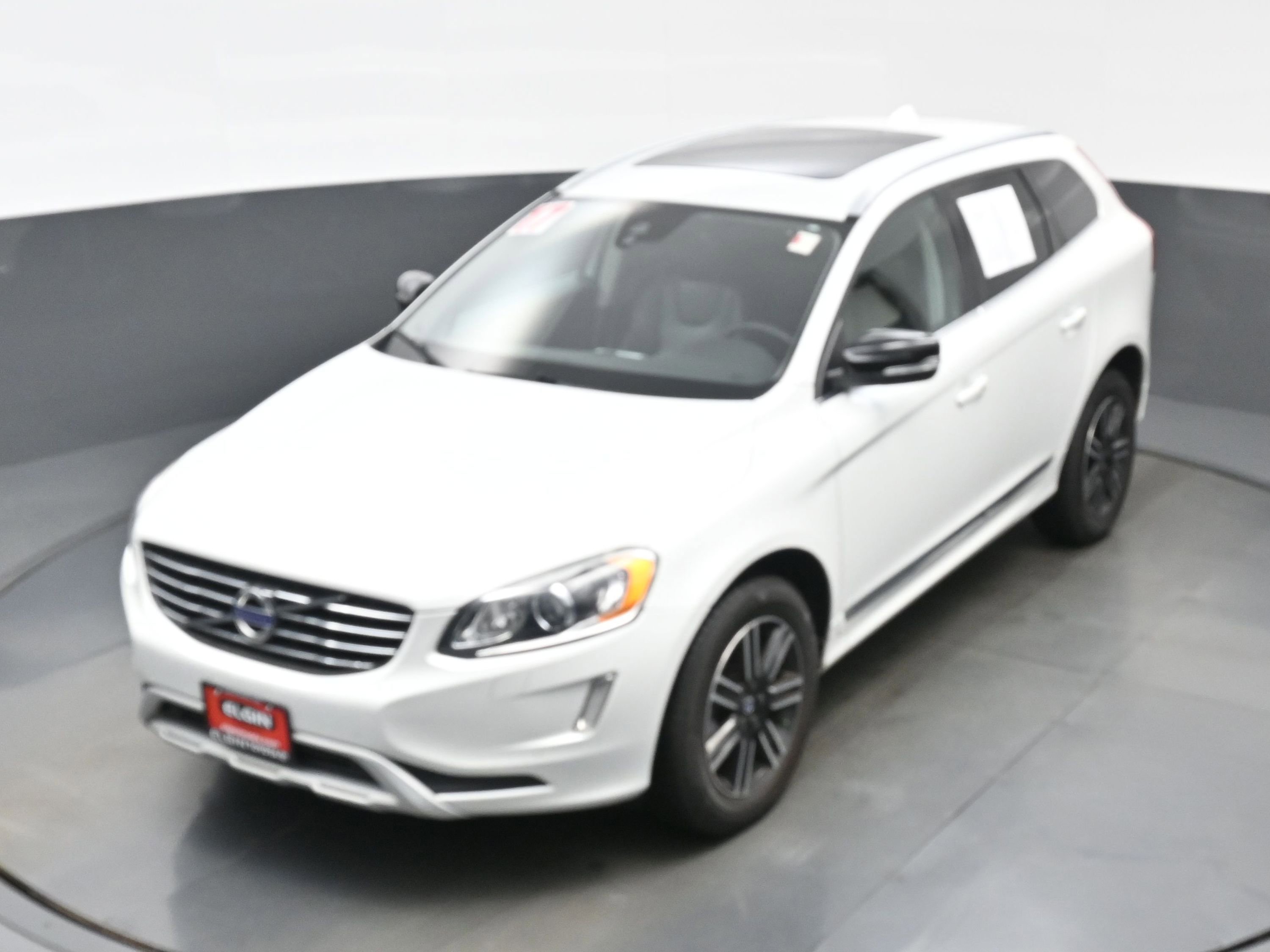 Used 2017 Volvo XC60 T5 Dynamic w/ Preferred Option Package image 36