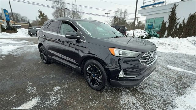 Used 2020 Ford Edge SEL w/ Cold Weather Package image 2