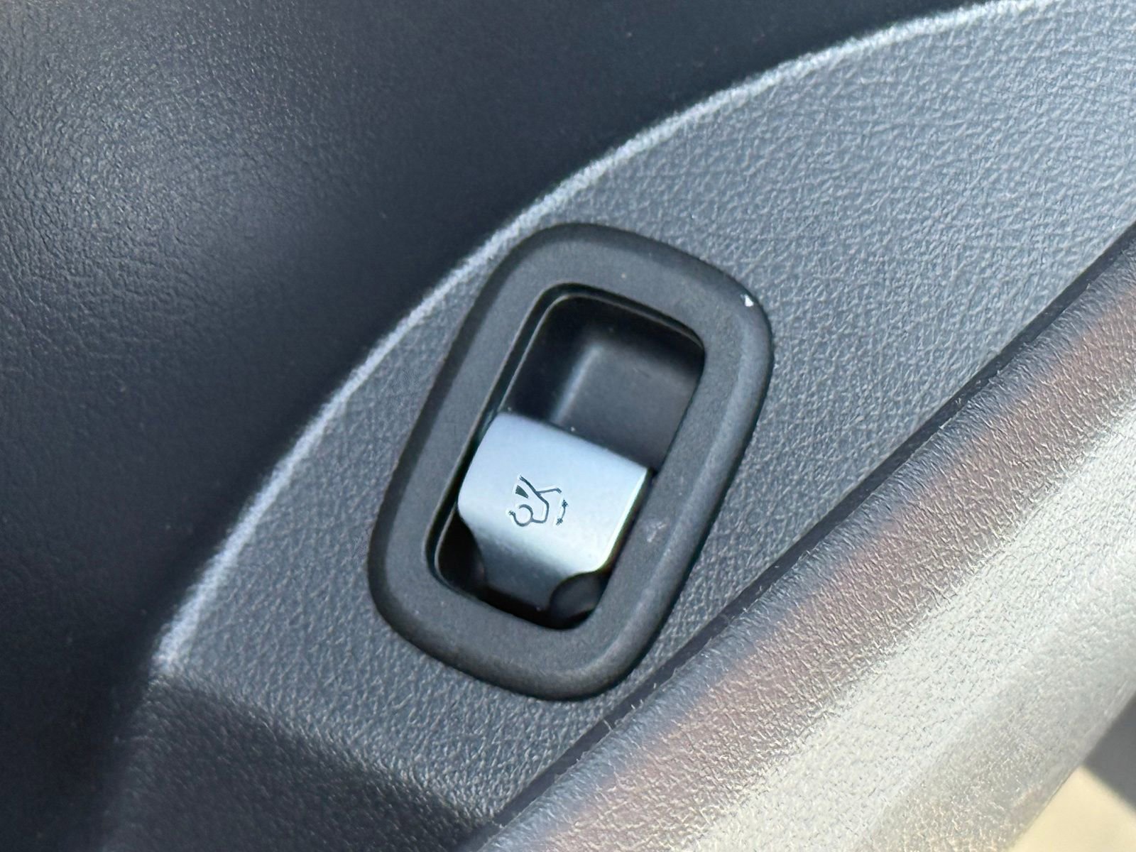 Used 2026 Mercedes-Benz GLC 300 image 20