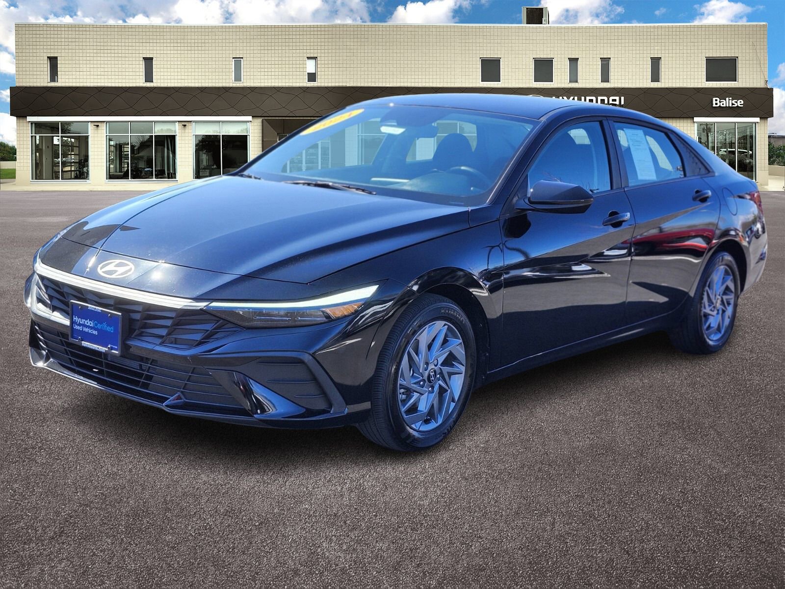 Certified 2024 Hyundai Elantra Blue FWD image 7